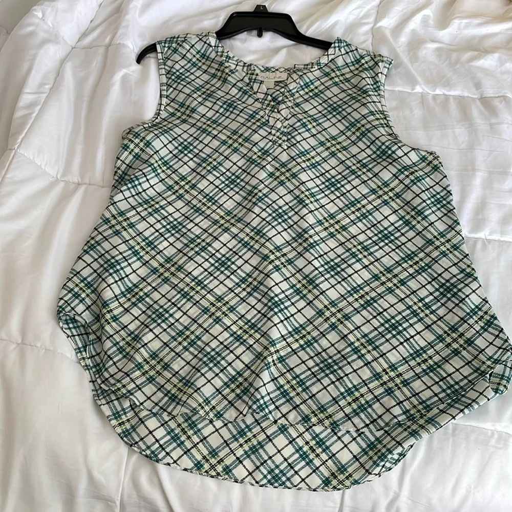 Emaline Sz XL plaid v neck dressy tank. Black. Aqua. Measurements in pics. - Picture 3 of 7